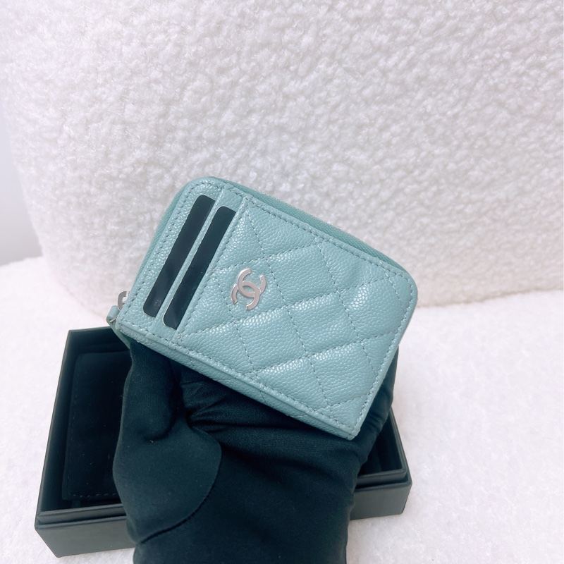Chanel 湖水灰綠拉鏈短夾/零錢包/卡包-1