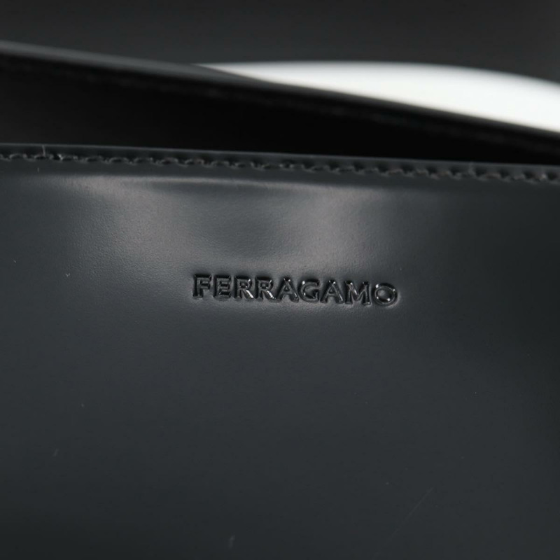 【日本直送】Salvatore Ferragamo Gancini 單肩包，漆皮，黑色，正品 ar13607V-16