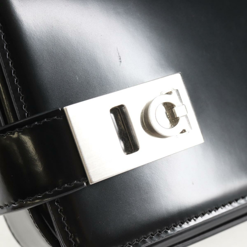 【日本直送】Salvatore Ferragamo Gancini 單肩包，漆皮，黑色，正品 ar13607V-17