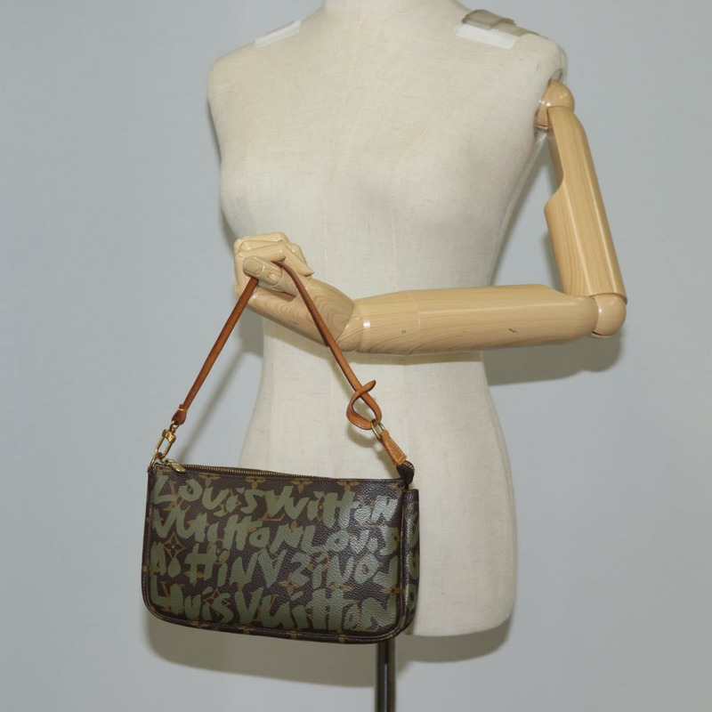 【日本直送】路易威登塗鴉手袋配件袋卡其色 M92191 正品 123438SAV-20