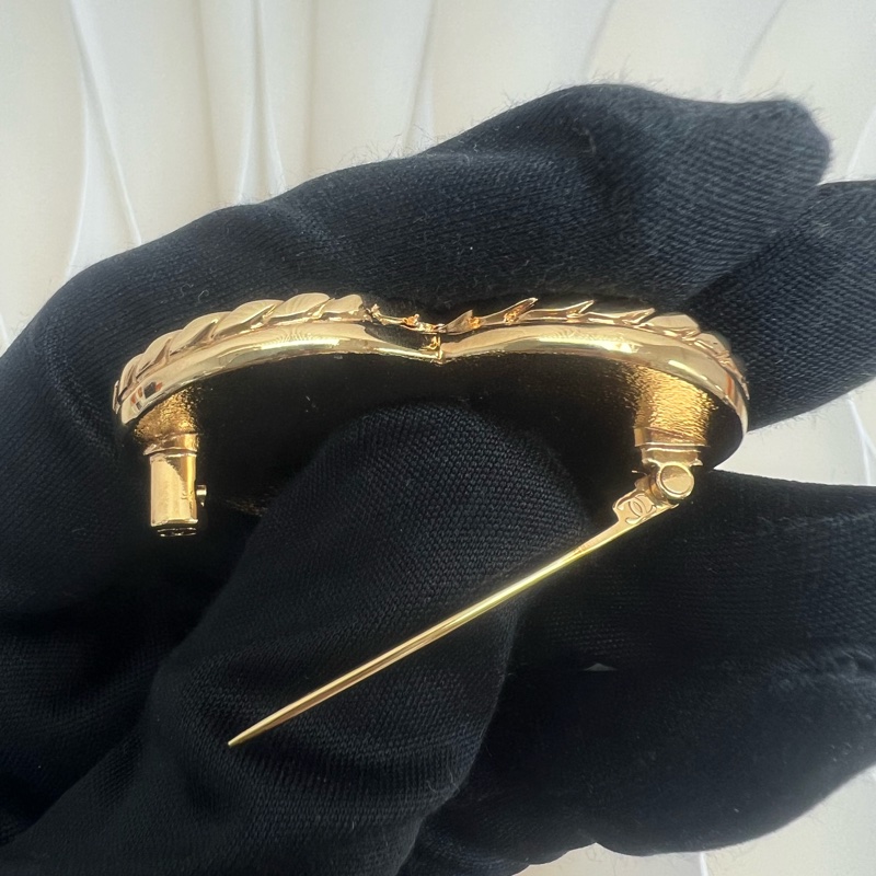 閒置 Chanel 24p 丹寧色愛心胸針-2