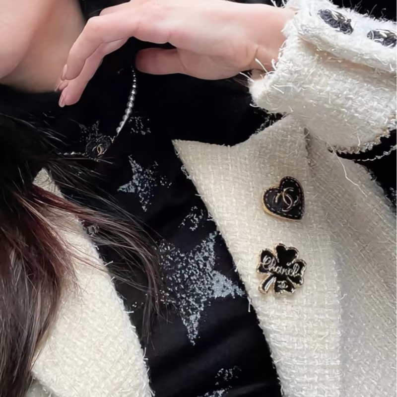 閒置 Chanel 24p 丹寧色愛心胸針-5