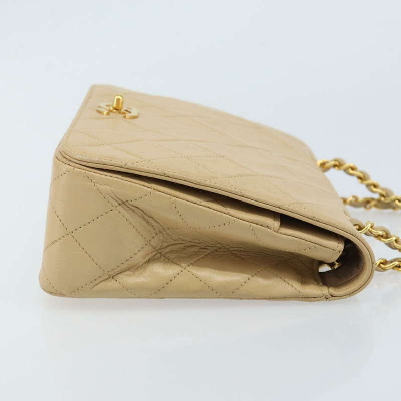 【日本直送】香奈兒 (CHANEL) 絎縫鏈條肩背包，羊皮材質，米色，金色雙C標誌，正品編號 172994SAV-3