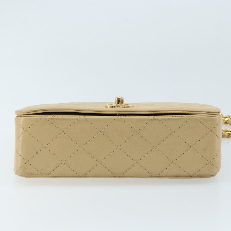 【日本直送】香奈兒 (CHANEL) 絎縫鏈條肩背包，羊皮材質，米色，金色雙C標誌，正品編號 172994SAV-8