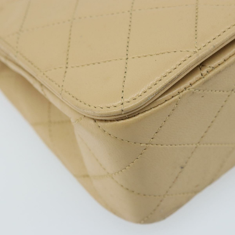 【日本直送】香奈兒 (CHANEL) 絎縫鏈條肩背包，羊皮材質，米色，金色雙C標誌，正品編號 172994SAV-10