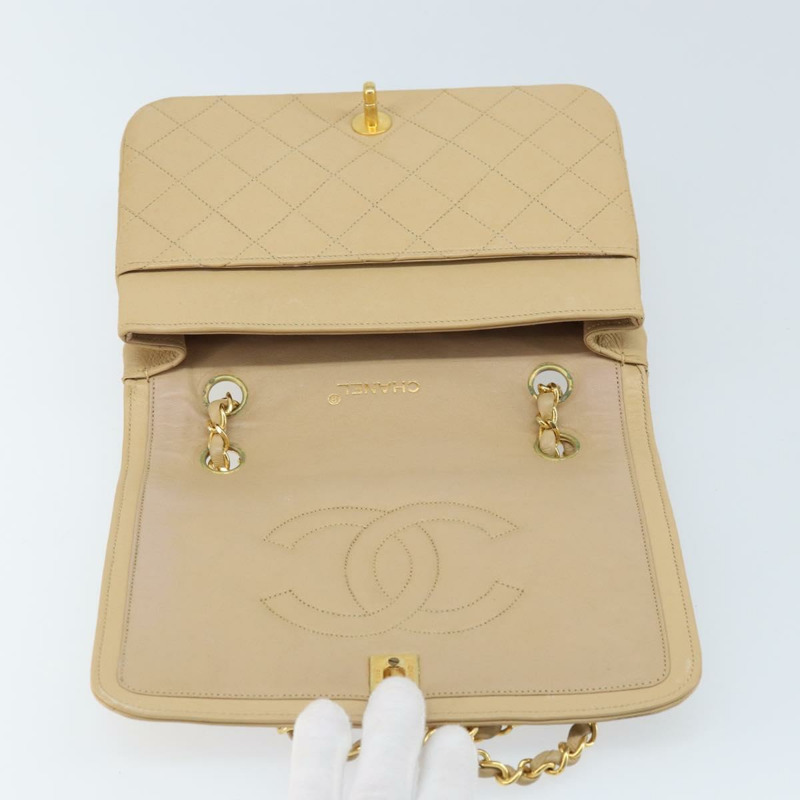 【日本直送】香奈兒 (CHANEL) 絎縫鏈條肩背包，羊皮材質，米色，金色雙C標誌，正品編號 172994SAV-15