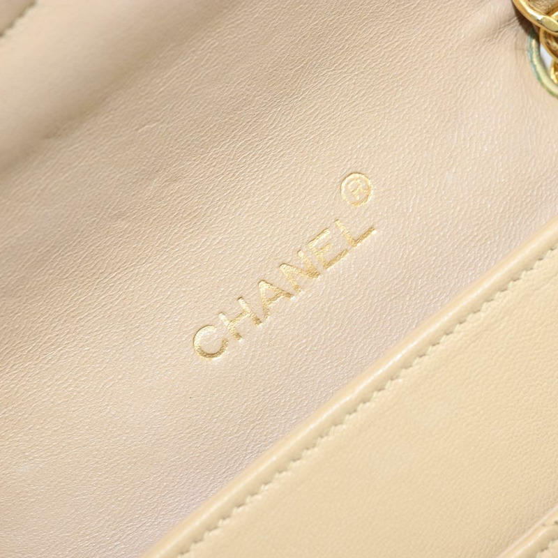 【日本直送】香奈兒 (CHANEL) 絎縫鏈條肩背包，羊皮材質，米色，金色雙C標誌，正品編號 172994SAV-17