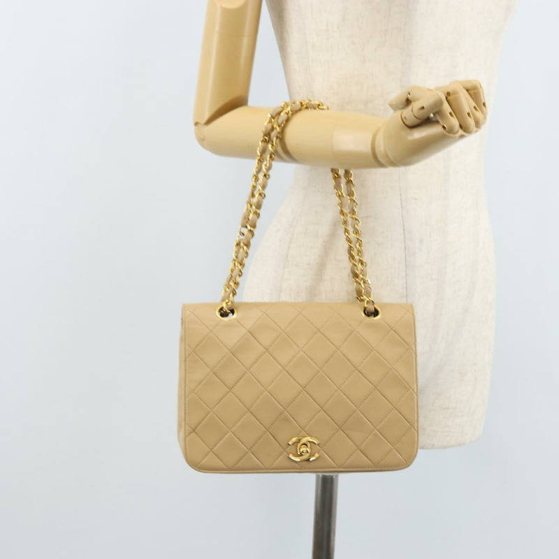 【日本直送】香奈兒 (CHANEL) 絎縫鏈條肩背包，羊皮材質，米色，金色雙C標誌，正品編號 172994SAV-25
