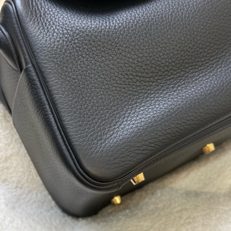 (台灣購證🇹🇼）Hermes lindy26 黑金 W刻 ✨膠膜未撕-6