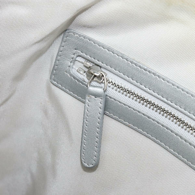 【日本直送】香奈兒 (CHANEL) Matelasse 手拿包 小牛皮 銀色 CC 標誌 Auth 171508A-17