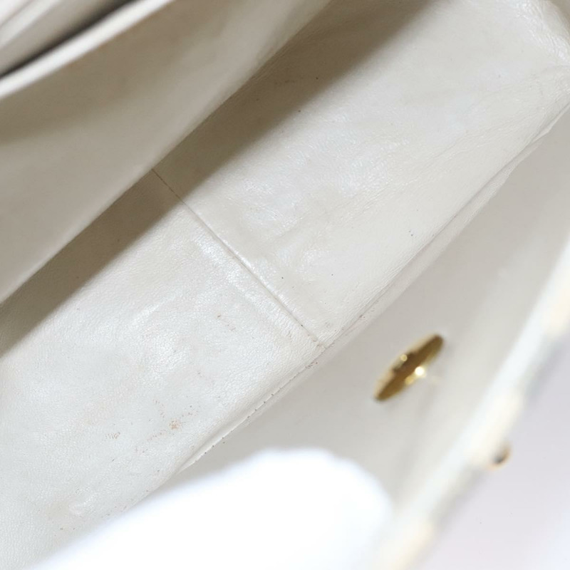 【日本直送】香奈兒條紋絎縫鏈條肩背包，帆布材質，白色/灰色，CC標誌，正品編號110304SAV-8