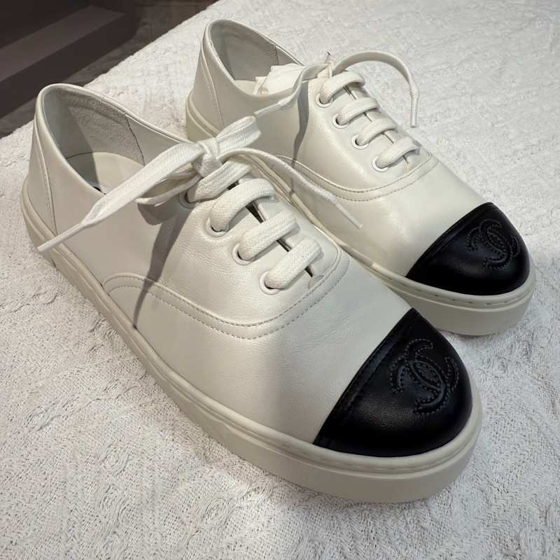 chanel香奈兒 小白鞋 全新-0