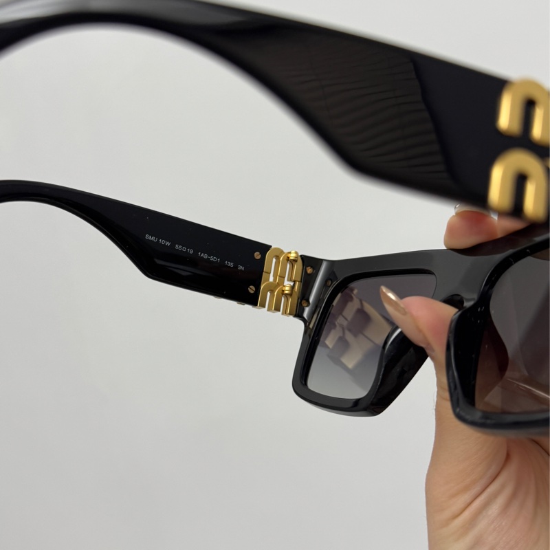 Miumiu 10WS黑色太陽眼鏡 近全新-9