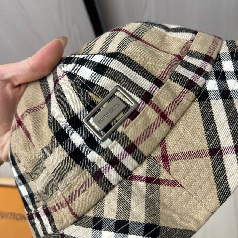 Burberry漁夫帽-4