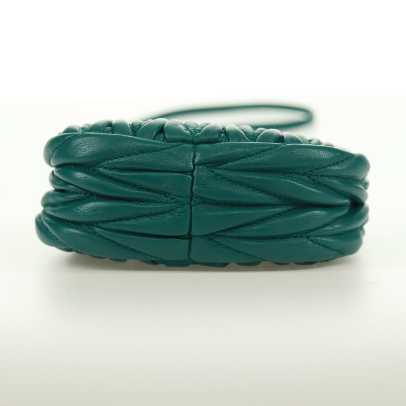 【日本直送】Miu Miu Matelasse Micro Hobo 單肩包，皮革材質，綠色/金色，正品，貨號 168972SM-4