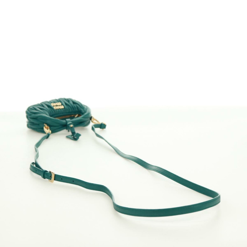 【日本直送】Miu Miu Matelasse Micro Hobo 單肩包，皮革材質，綠色/金色，正品，貨號 168972SM-7
