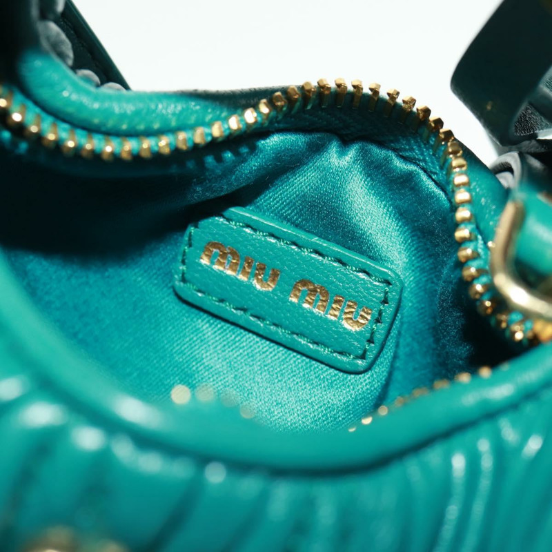 【日本直送】Miu Miu Matelasse Micro Hobo 單肩包，皮革材質，綠色/金色，正品，貨號 168972SM-9