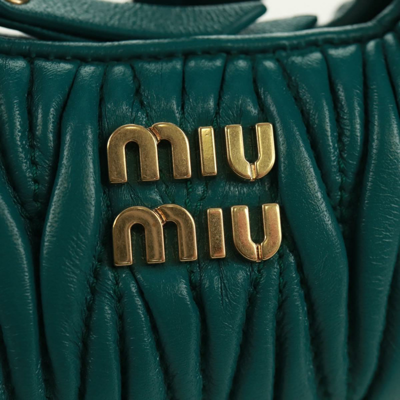 【日本直送】Miu Miu Matelasse Micro Hobo 單肩包，皮革材質，綠色/金色，正品，貨號 168972SM-18