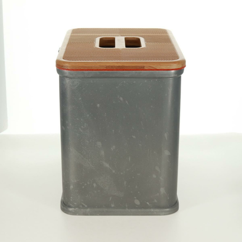 【日本直送】愛馬仕男士理容盒，金屬材質，灰色/銀色，正品編號 168944SAV-2