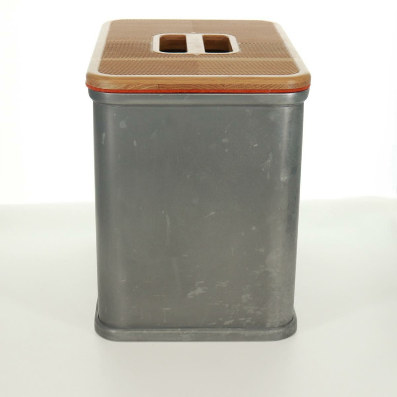 【日本直送】愛馬仕男士理容盒，金屬材質，灰色/銀色，正品編號 168944SAV-3