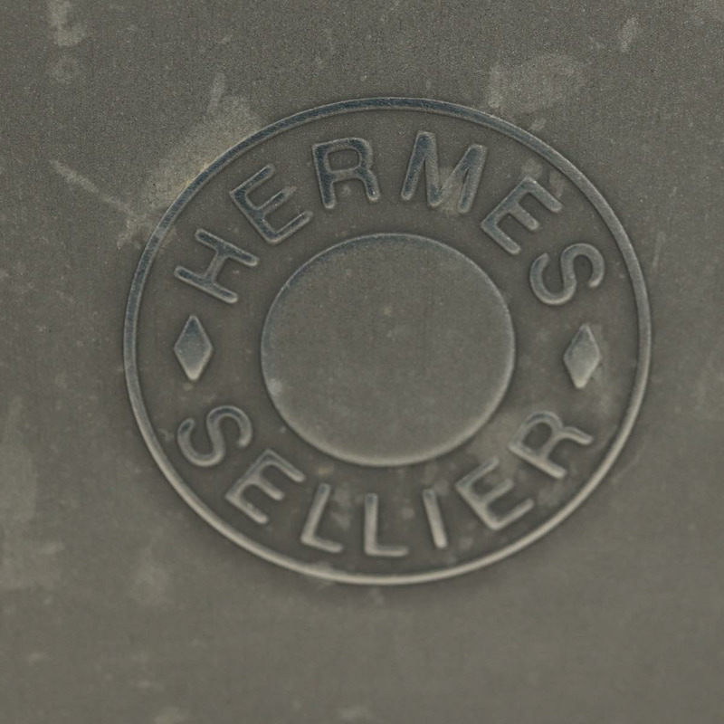 【日本直送】愛馬仕男士理容盒，金屬材質，灰色/銀色，正品編號 168944SAV-17