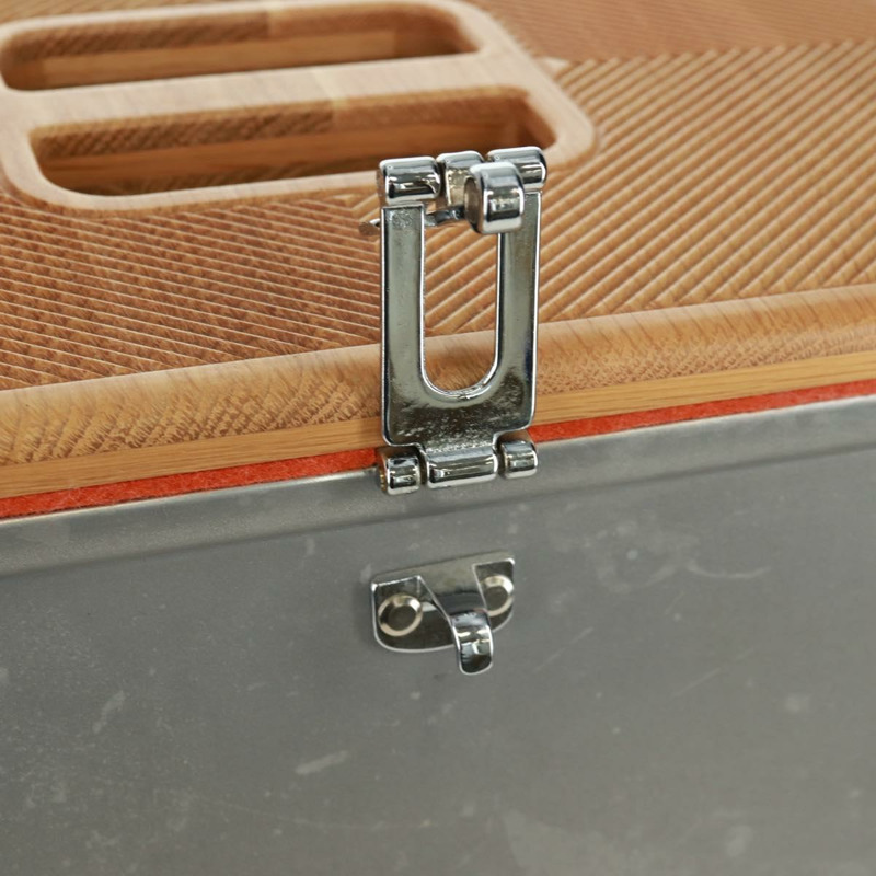 【日本直送】愛馬仕男士理容盒，金屬材質，灰色/銀色，正品編號 168944SAV-19