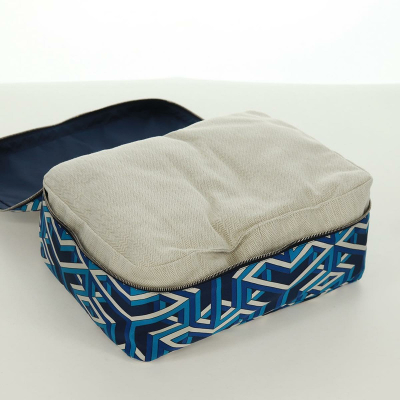 【日本直送】愛馬仕 Ousdevoyage PM 手拿包 絲綢藍 正品 ti3647SM-11