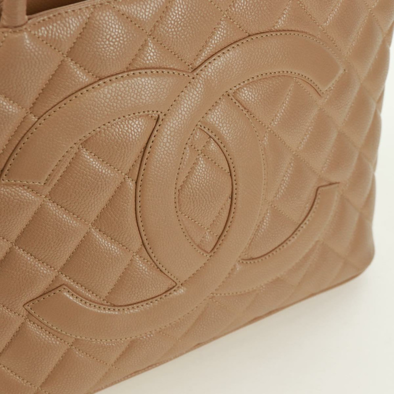 【日本直送】香奈兒 (CHANEL) Matelasse Reprint 托特包，魚子醬紋理，米色，金色 CC 標誌，正品編號 161734SAV-18