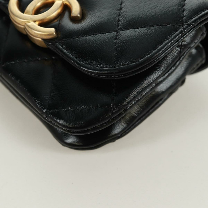 【日本直送】香奈兒 (CHANEL) Matelasse 黑色皮革手拿包，金色雙C標誌，正品編號 171856SAM-13