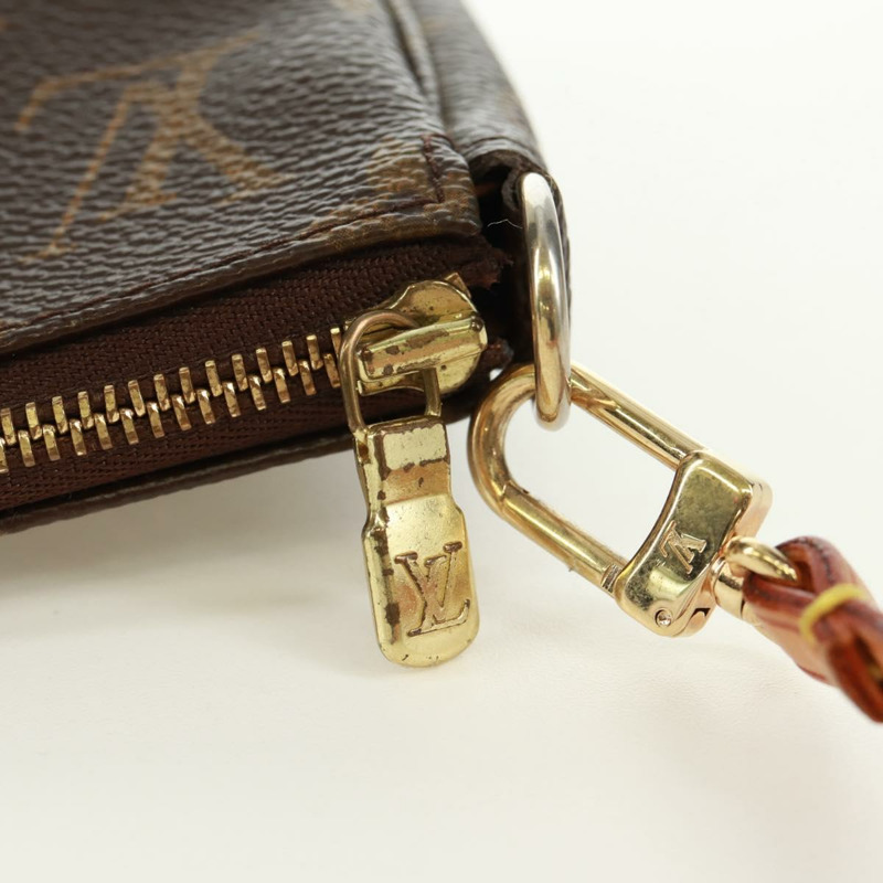 【日本直送】路易威登 Monogram 熊貓 Pochette Accessoires 手拿包 M51981 LV Auth 171830V-19