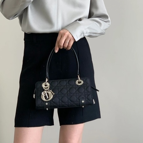 【1顆包背4季❗️經典圖案✨小資女孩👍🏻】Dior 中古橫版戴妃包 黑金羊皮 手提包 托特包