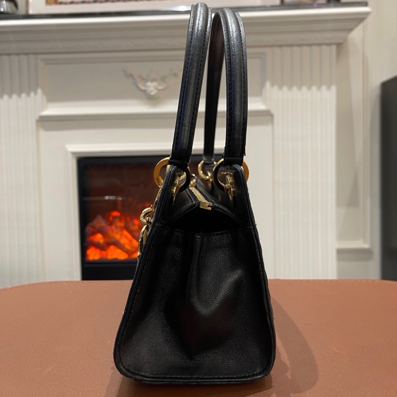 【1顆包背4季❗️經典圖案✨小資女孩👍🏻】Dior 中古橫版戴妃包 黑金羊皮 手提包 托特包-3