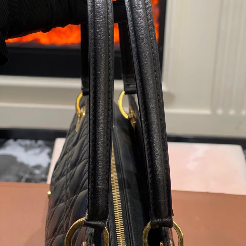 【1顆包背4季❗️經典圖案✨小資女孩👍🏻】Dior 中古橫版戴妃包 黑金羊皮 手提包 托特包-5