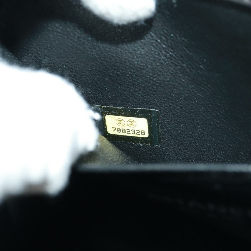 【日本直送】香奈兒 Mademoiselle Comic JUST A DROP OF NO.5 手袋，漆皮 CC 標誌，正品編號 171816V-10