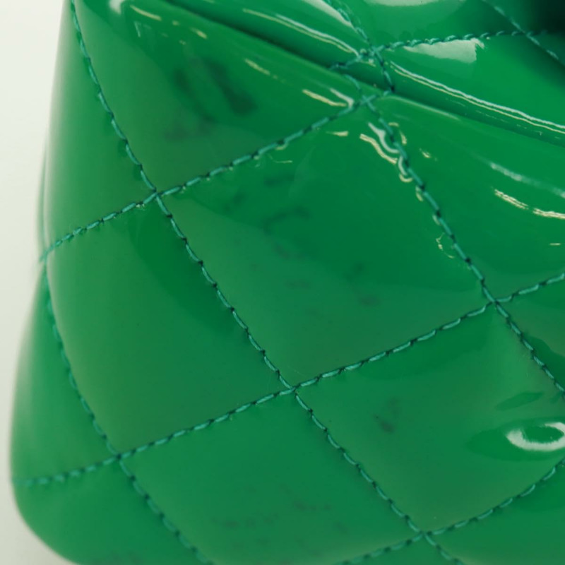 【日本直送】香奈兒 (CHANEL) 迷你絎縫 16 鏈條包，漆皮材質，綠色/銀色雙C標誌，正品編號 171889SAV-5