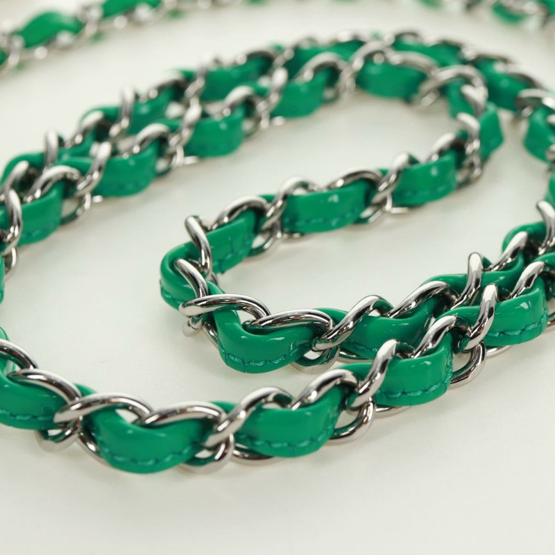 【日本直送】香奈兒 (CHANEL) 迷你絎縫 16 鏈條包，漆皮材質，綠色/銀色雙C標誌，正品編號 171889SAV-8