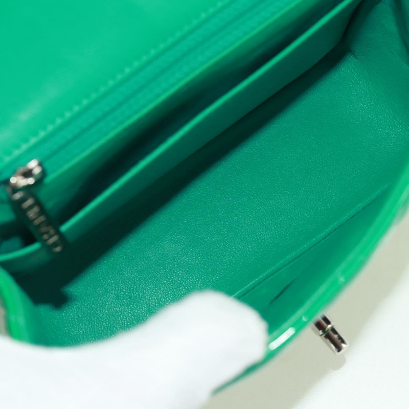 【日本直送】香奈兒 (CHANEL) 迷你絎縫 16 鏈條包，漆皮材質，綠色/銀色雙C標誌，正品編號 171889SAV-9