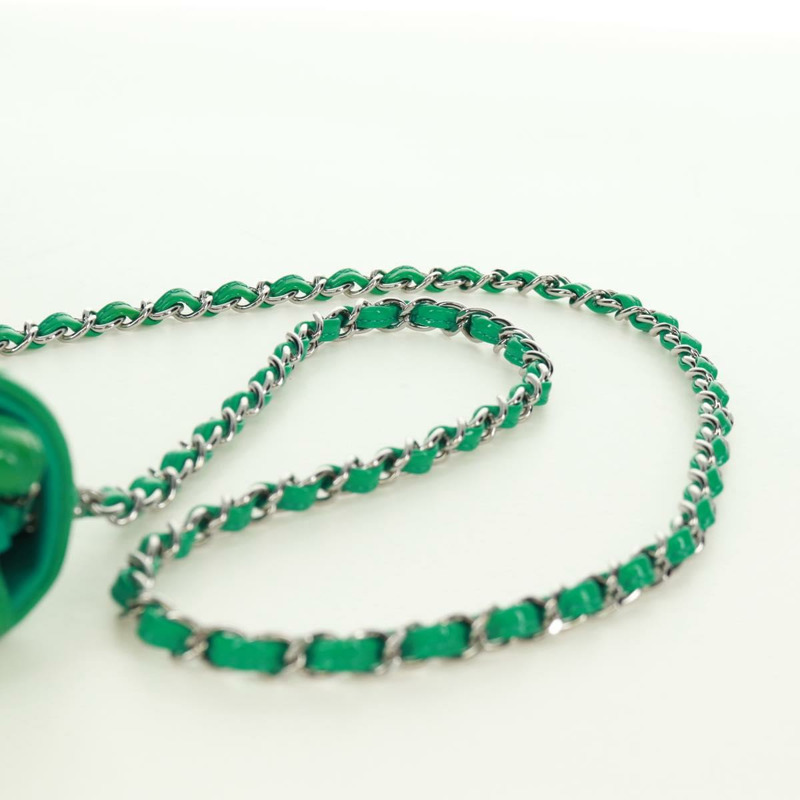 【日本直送】香奈兒 (CHANEL) 迷你絎縫 16 鏈條包，漆皮材質，綠色/銀色雙C標誌，正品編號 171889SAV-14