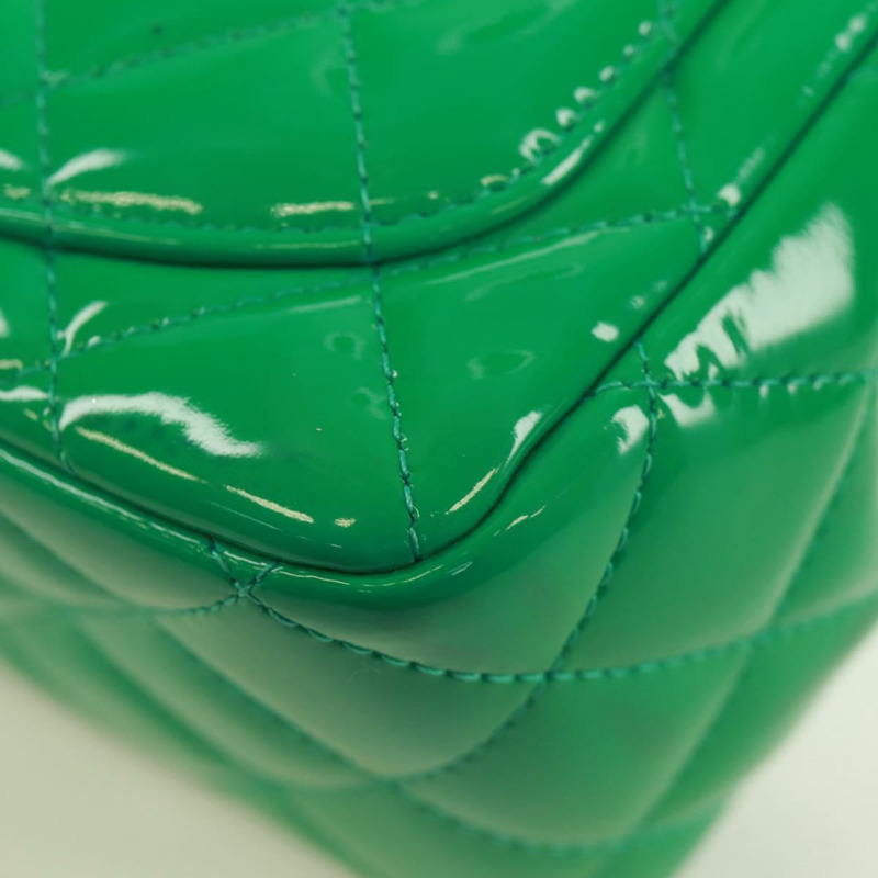 【日本直送】香奈兒 (CHANEL) 迷你絎縫 16 鏈條包，漆皮材質，綠色/銀色雙C標誌，正品編號 171889SAV-18