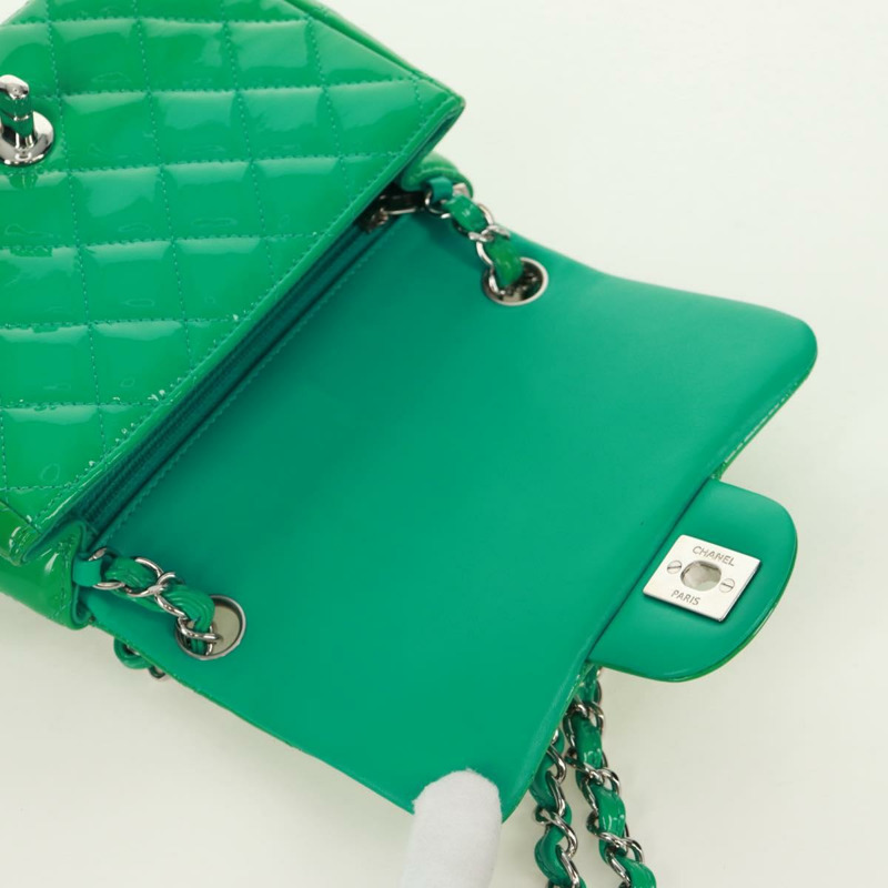 【日本直送】香奈兒 (CHANEL) 迷你絎縫 16 鏈條包，漆皮材質，綠色/銀色雙C標誌，正品編號 171889SAV-20