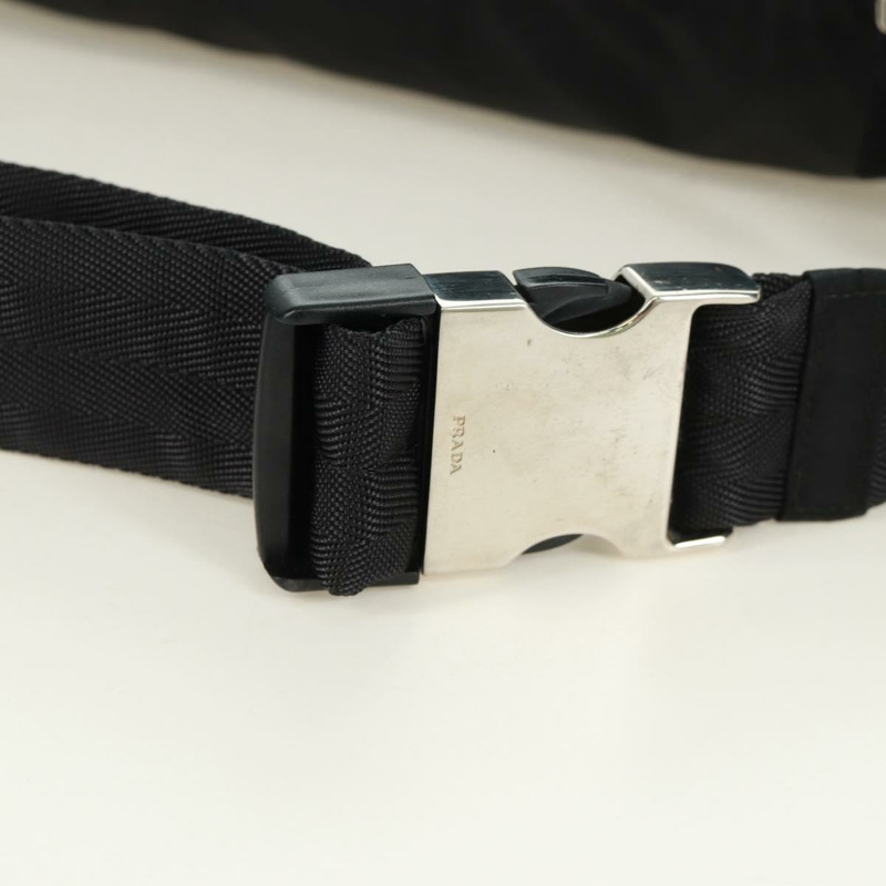 【日本直送】PRADA 腰包/斜背包 尼龍材質 黑色 銀色 正品 166860A-7