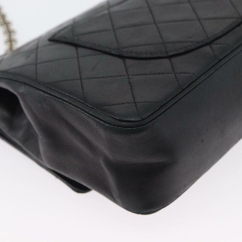 【日本直送】香奈兒 (CHANEL) 絎縫鏈條肩背包，羊皮材質，復古黑色，金色雙C標誌，正品編號 166840A-15