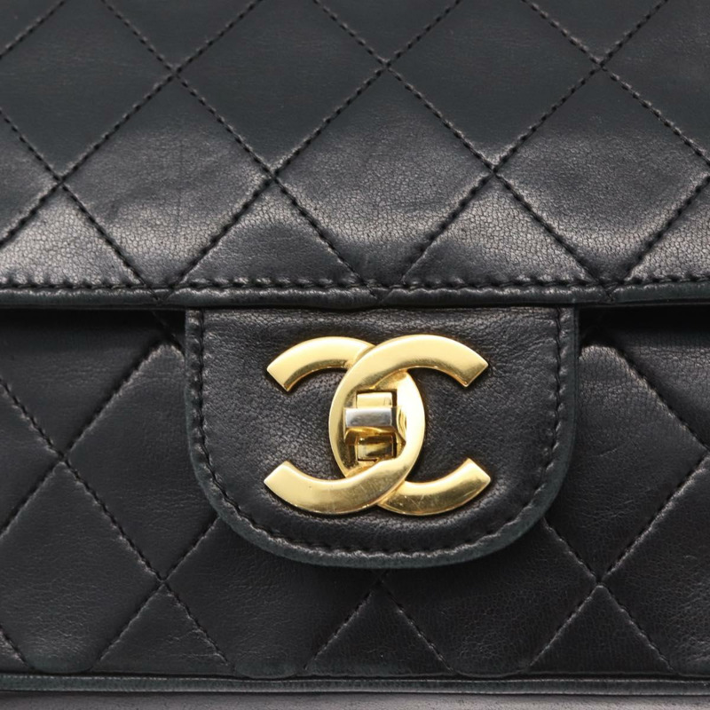 【日本直送】香奈兒 (CHANEL) 絎縫鏈條肩背包，羊皮材質，復古黑色，金色雙C標誌，正品編號 166840A-17