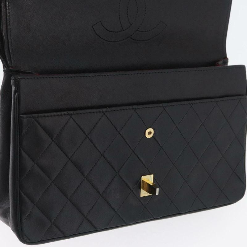 【日本直送】香奈兒 (CHANEL) 絎縫鏈條肩背包，羊皮材質，復古黑色，金色雙C標誌，正品編號 166840A-22