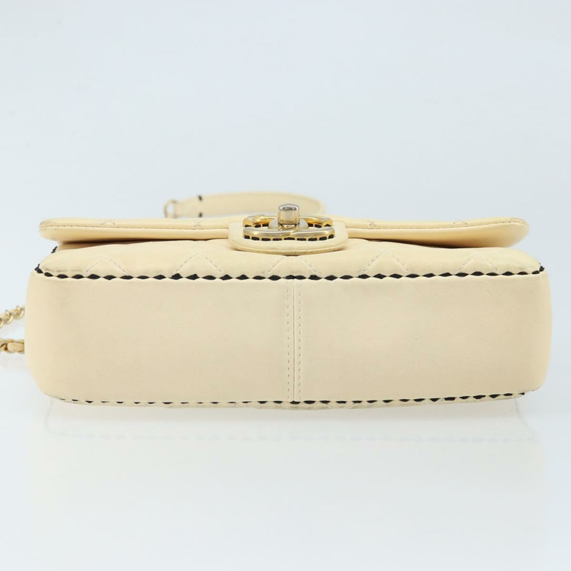 【日本直送】香奈兒 Matelasse 22 鏈條肩背包，羊皮材質，象牙色，金色 CC 標誌，正品編號 170660SAV-4