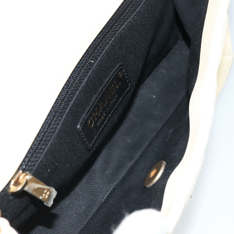 【日本直送】香奈兒 Matelasse 22 鏈條肩背包，羊皮材質，象牙色，金色 CC 標誌，正品編號 170660SAV-9