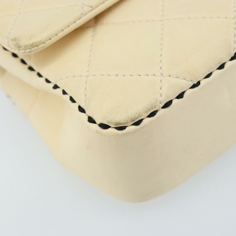 【日本直送】香奈兒 Matelasse 22 鏈條肩背包，羊皮材質，象牙色，金色 CC 標誌，正品編號 170660SAV-16