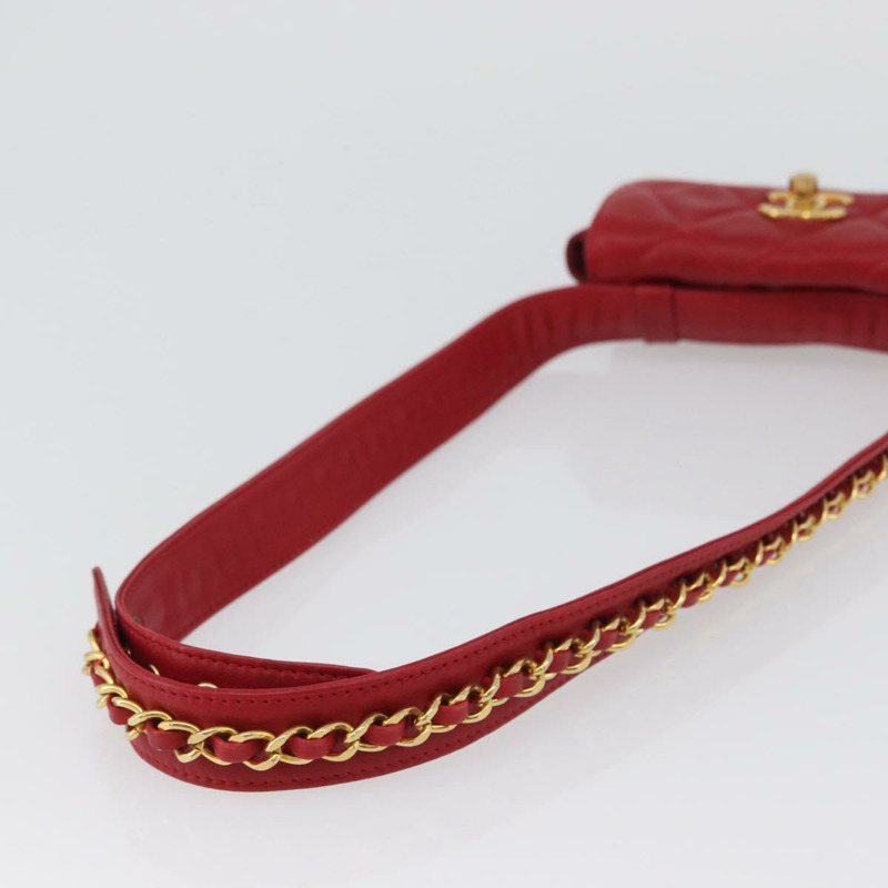 【日本直送】香奈兒 Matelasse 腰包，羊皮材質，紅色，金色雙C標誌，貨號 165374V-6