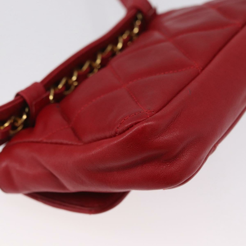 【日本直送】香奈兒 Matelasse 腰包，羊皮材質，紅色，金色雙C標誌，貨號 165374V-16