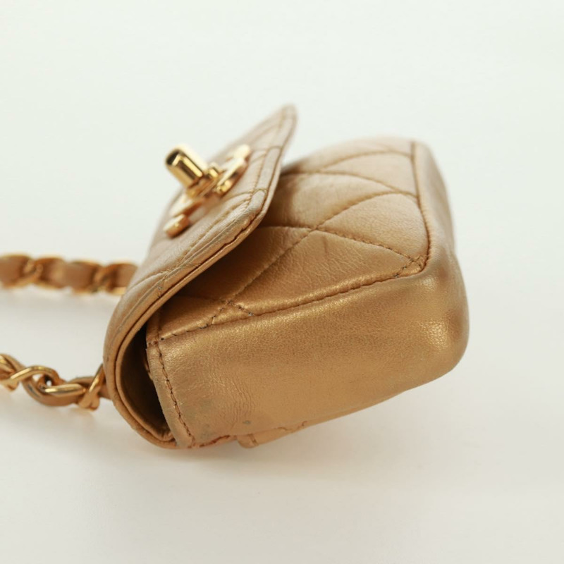 【日本直送】香奈兒迷你絎縫10鏈條手柄羊皮手拿包，金色雙C標誌，貨號165375V-2